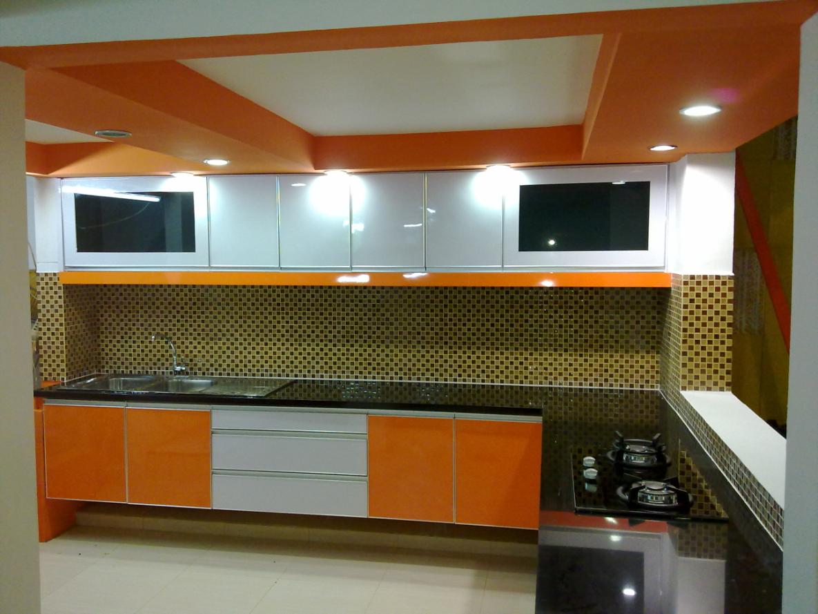 Kitchen set warna oranye
